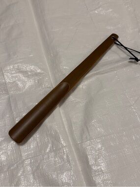 Classic Wooden Shoe Horn in Brown